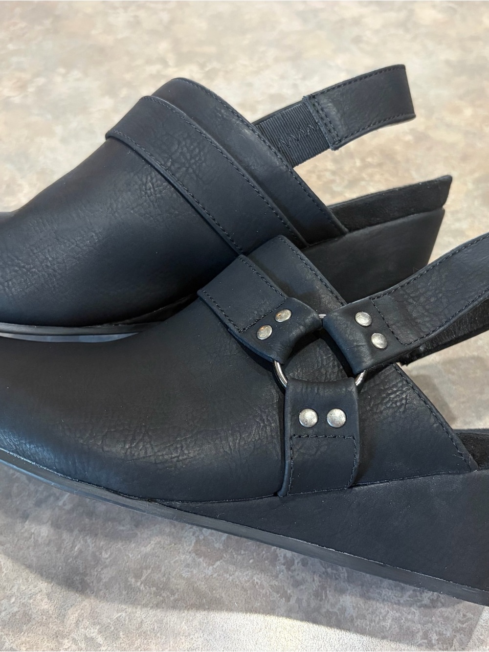 Classic Black Slingback Clog Mules - Black